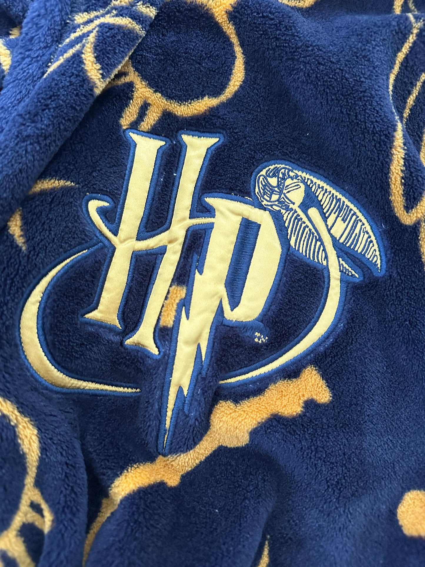 Harry Potter Blue and Gold cosy fleece bathrobe - Adults one size fits most.